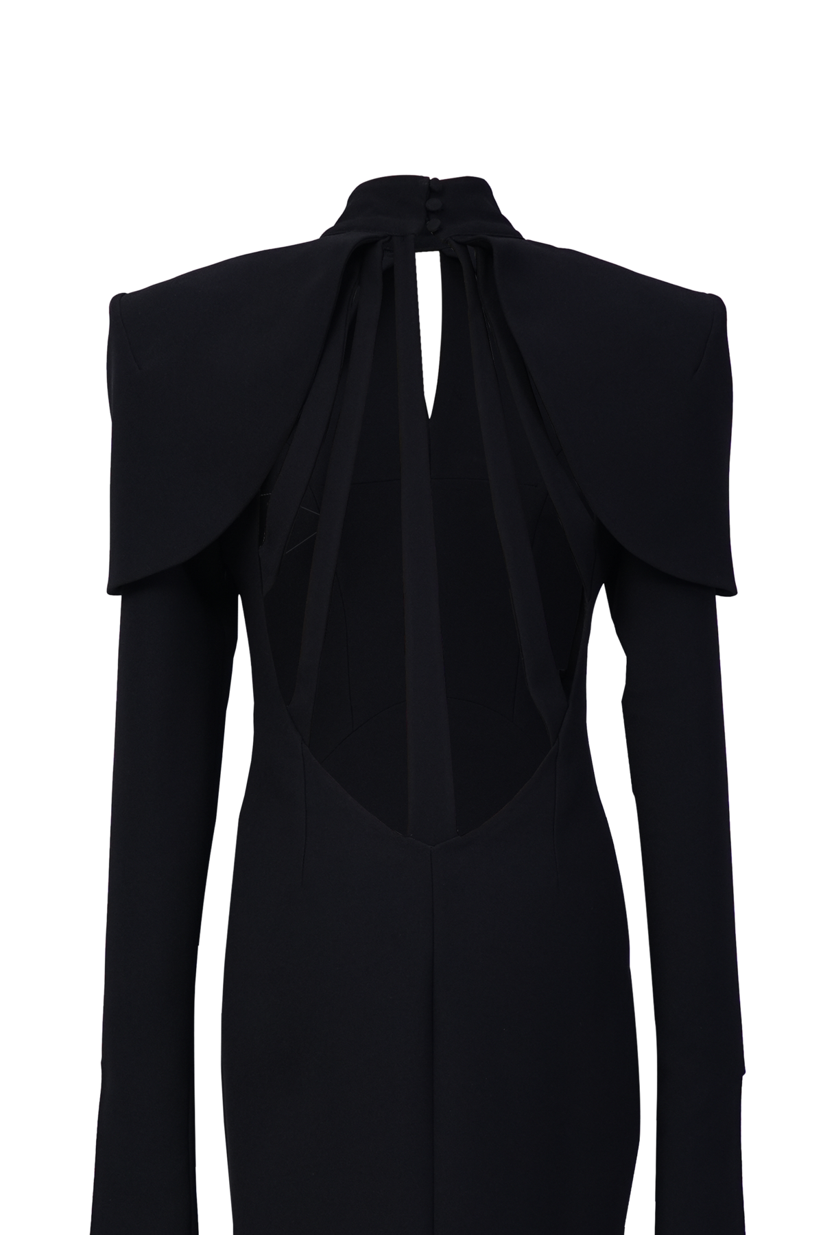 CHIC IN BLACK